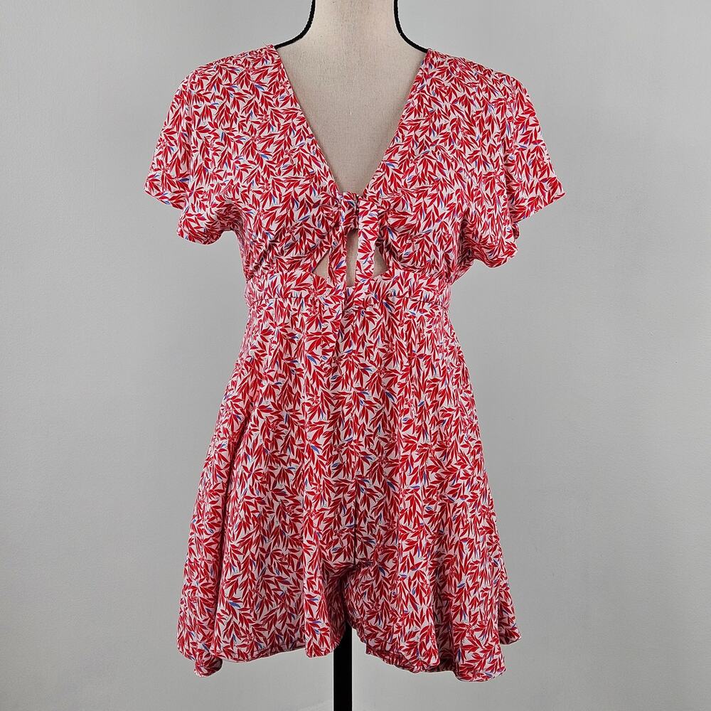 Lulu's Dondi Red White Tie Front Boho Festival Romper Short | Small | MINOR FLAW